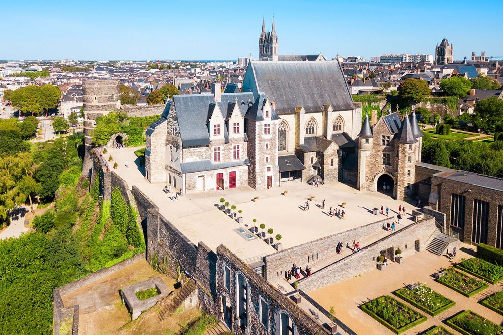Magnétiseur angers